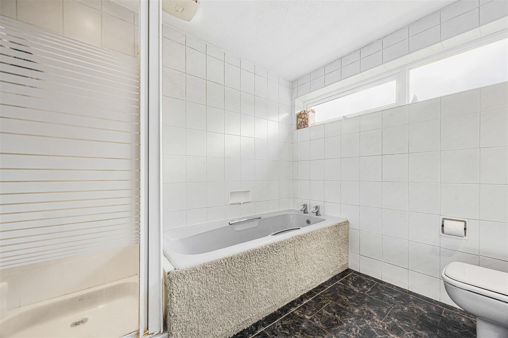 Jordan Close Caversham Detached House for sale in Reading