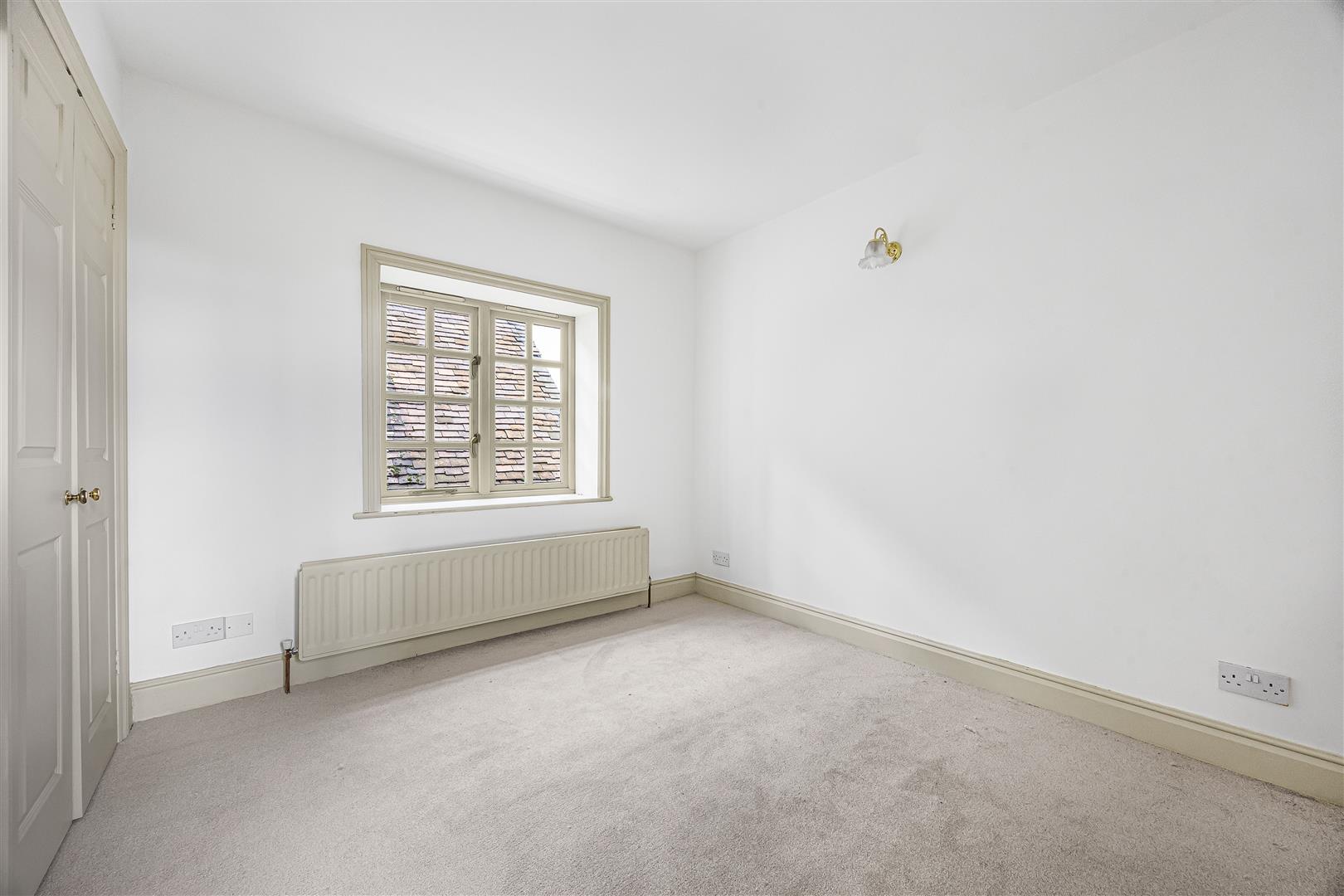 The Causeway Caversham Town House for sale in Reading