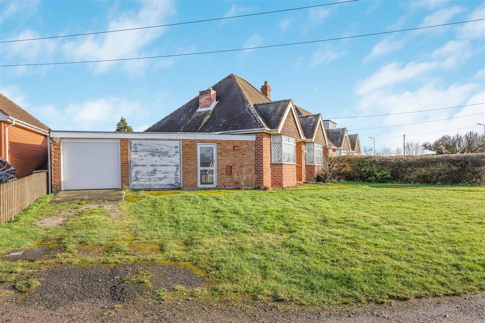 Sandown Avenue Calcot Detached Bungalow for sale in Reading
