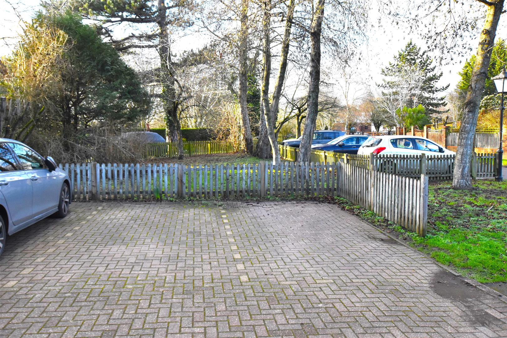 The Causeway Caversham Town House for sale in Reading