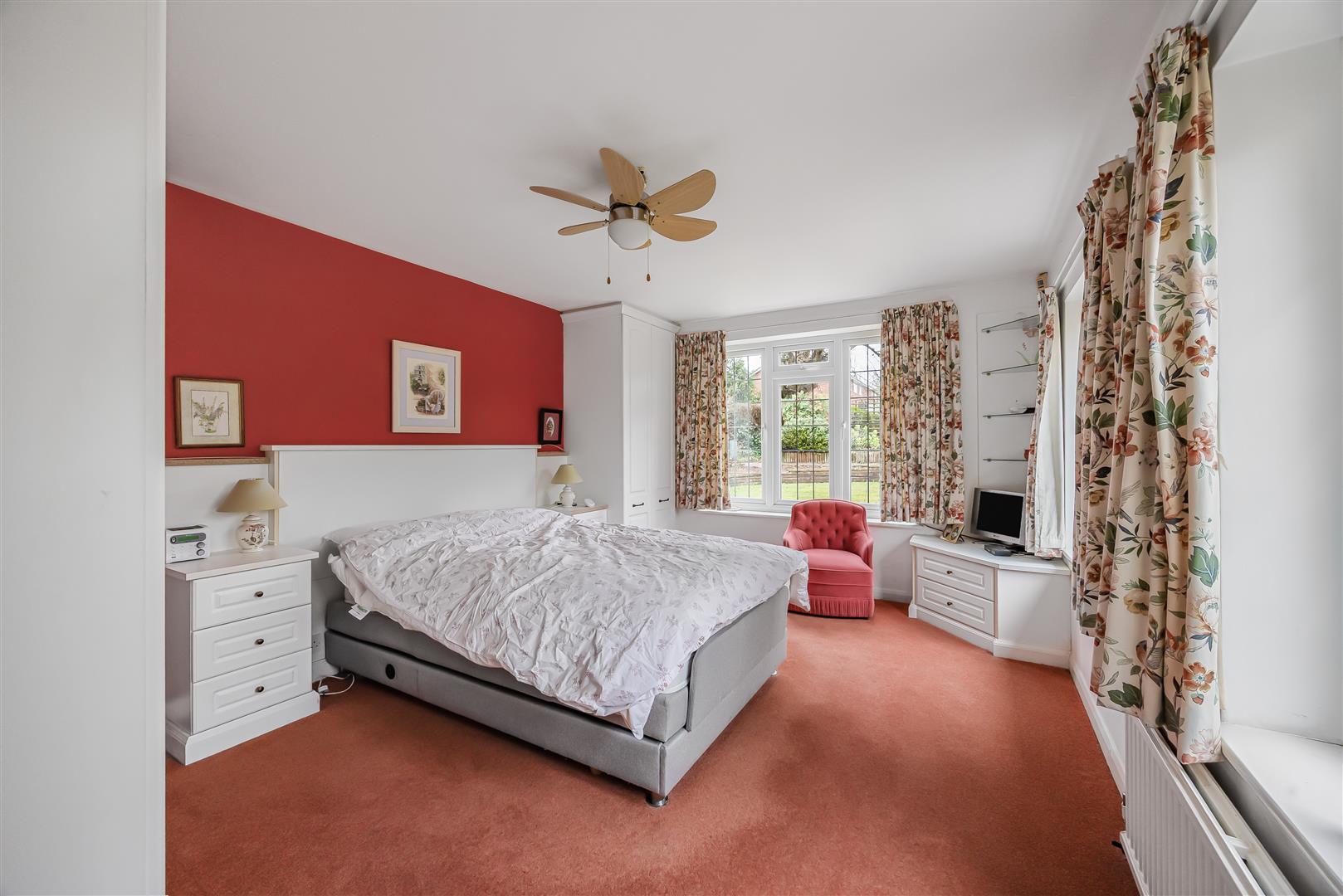 Kidmore End Road Emmer Green Detached Bungalow for sale in Reading