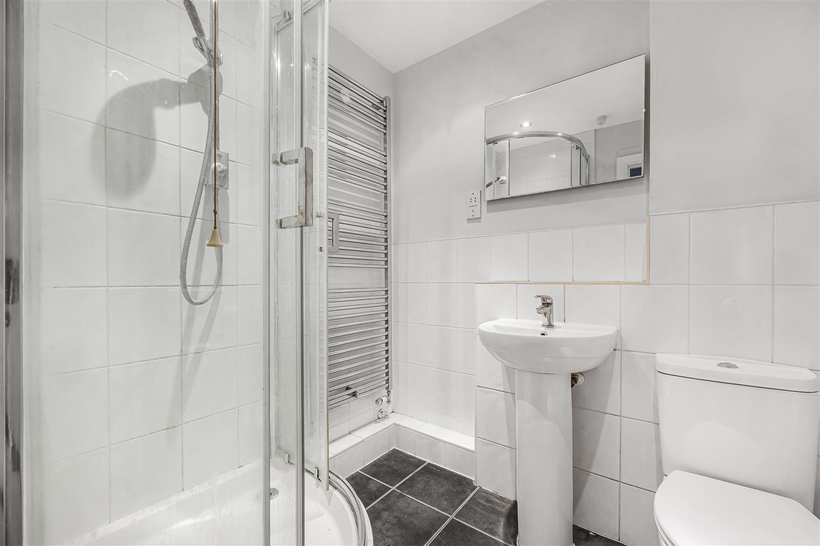 The Willows Caversham Maisonette for sale in Reading