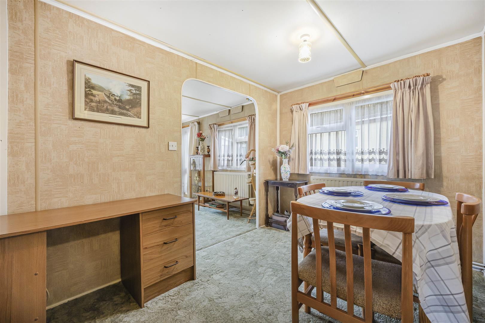 Peppard Road Emmer Green house for sale in Reading