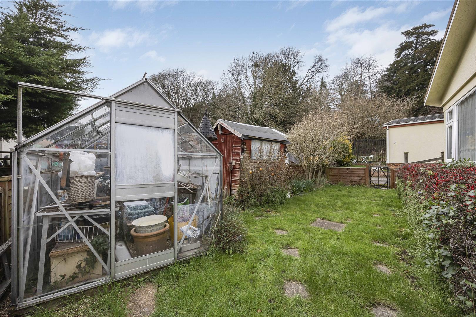 Peppard Road Emmer Green house for sale in Reading