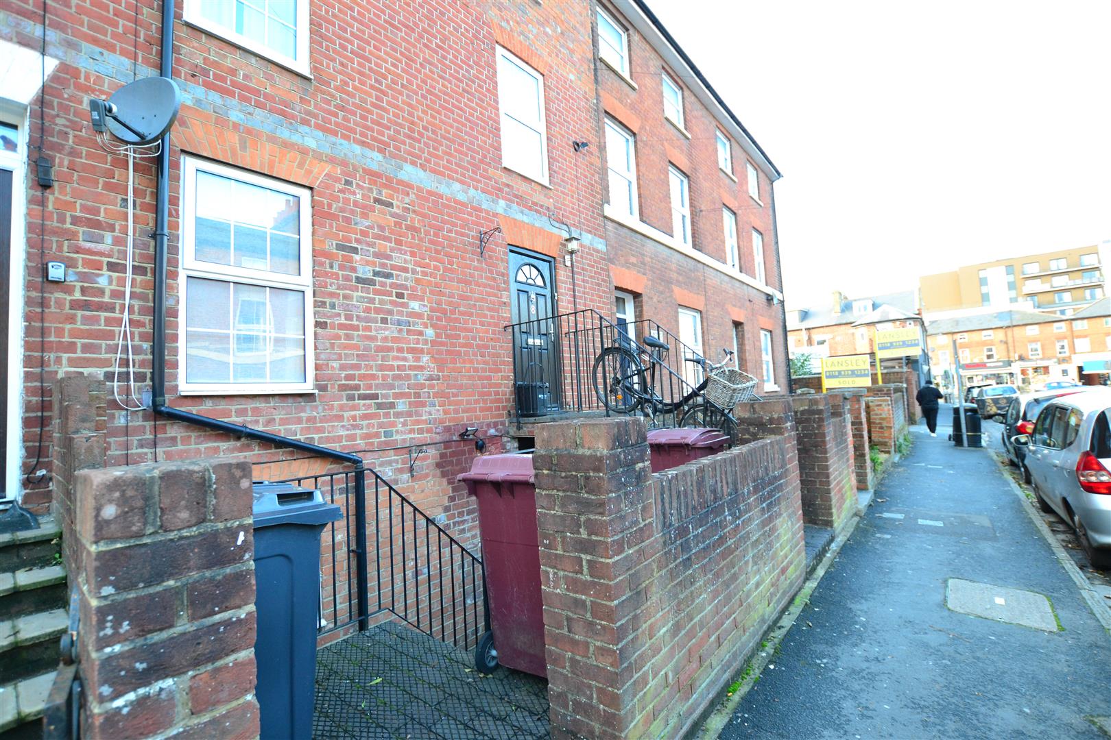 Zinzan Street  Flat to let in Reading