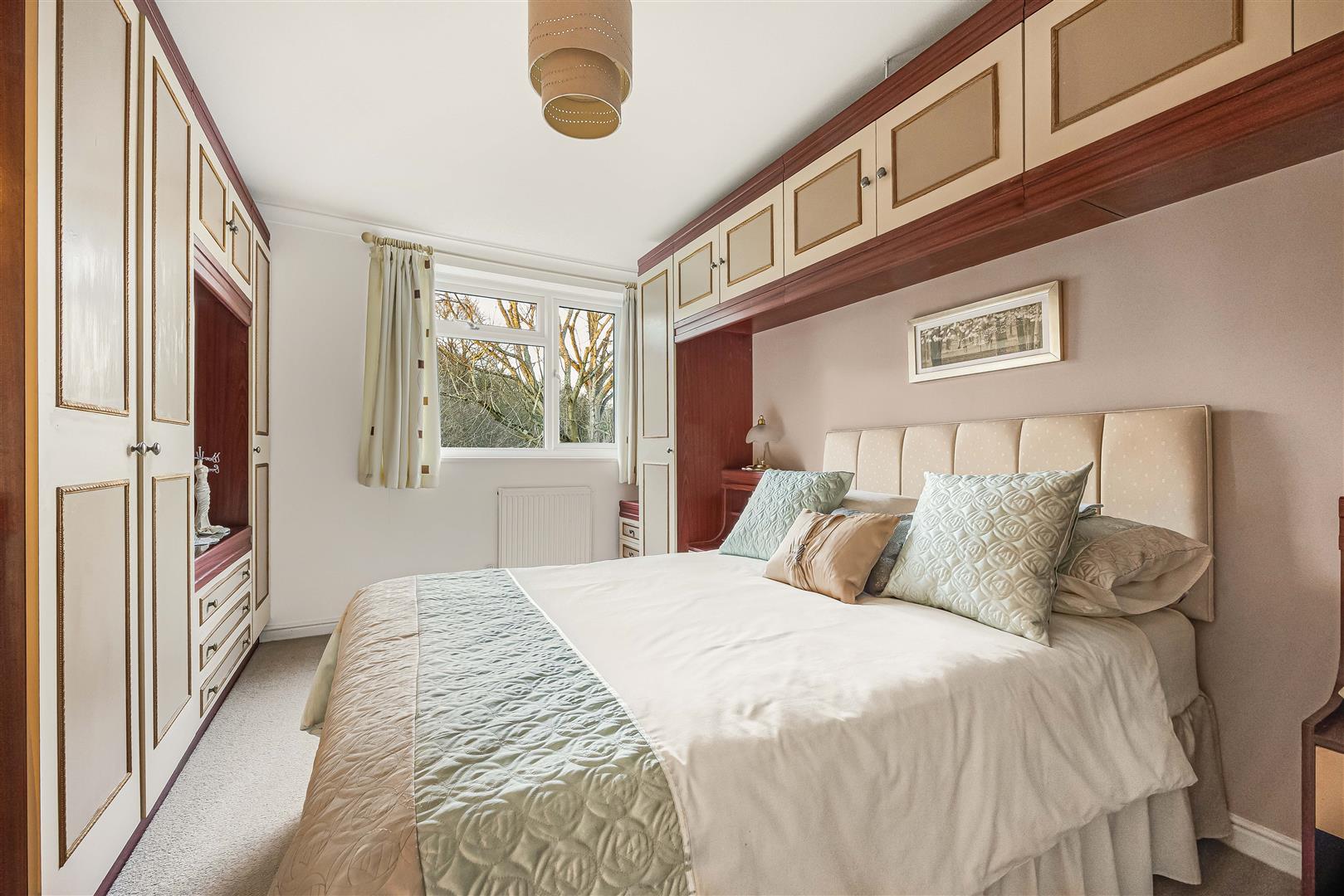 Abingdon Drive Caversham Link Detached House for sale in Reading