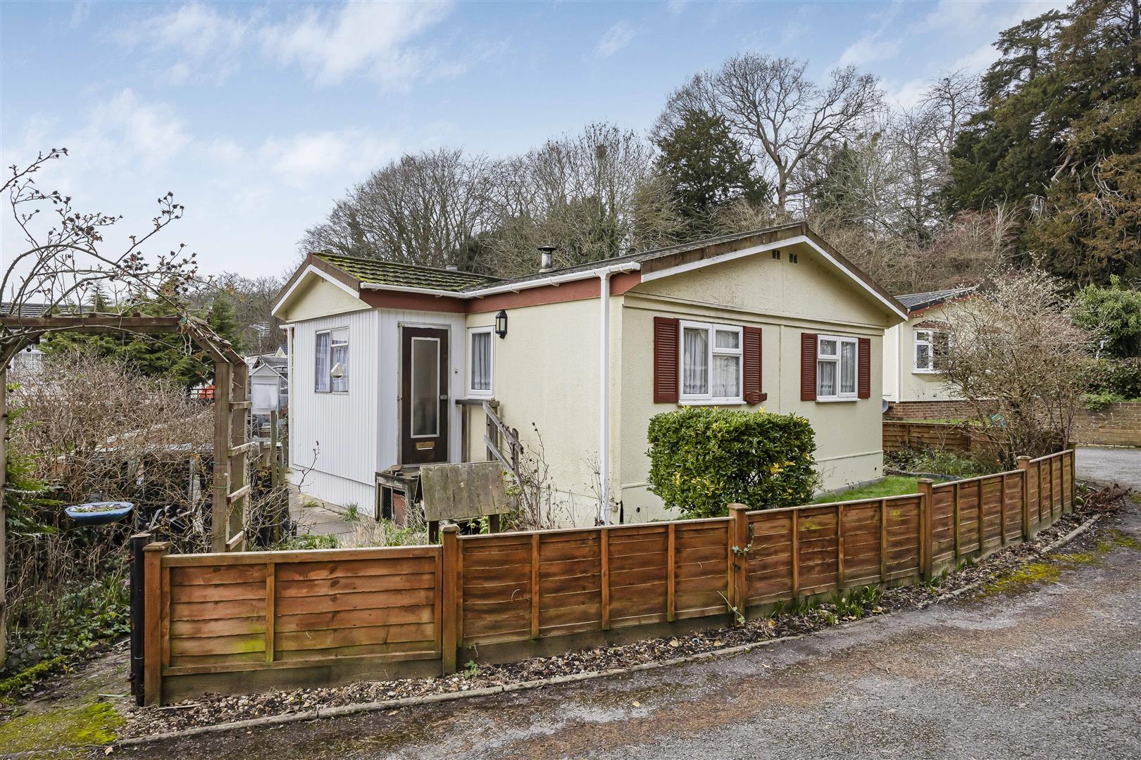 Peppard Road Emmer Green house for sale in Reading