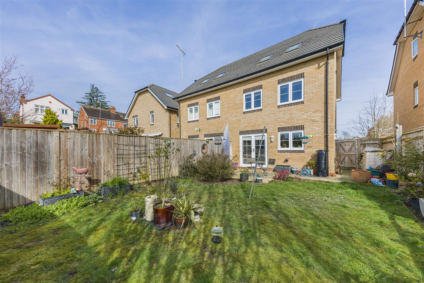 Martin Cooper Close Caversham Semi-Detached House for sale in Reading