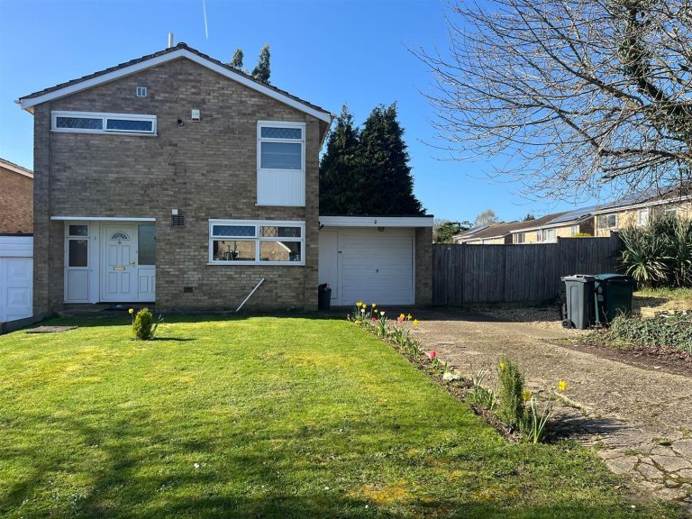 Framlingham Drive, Caversham, Reading