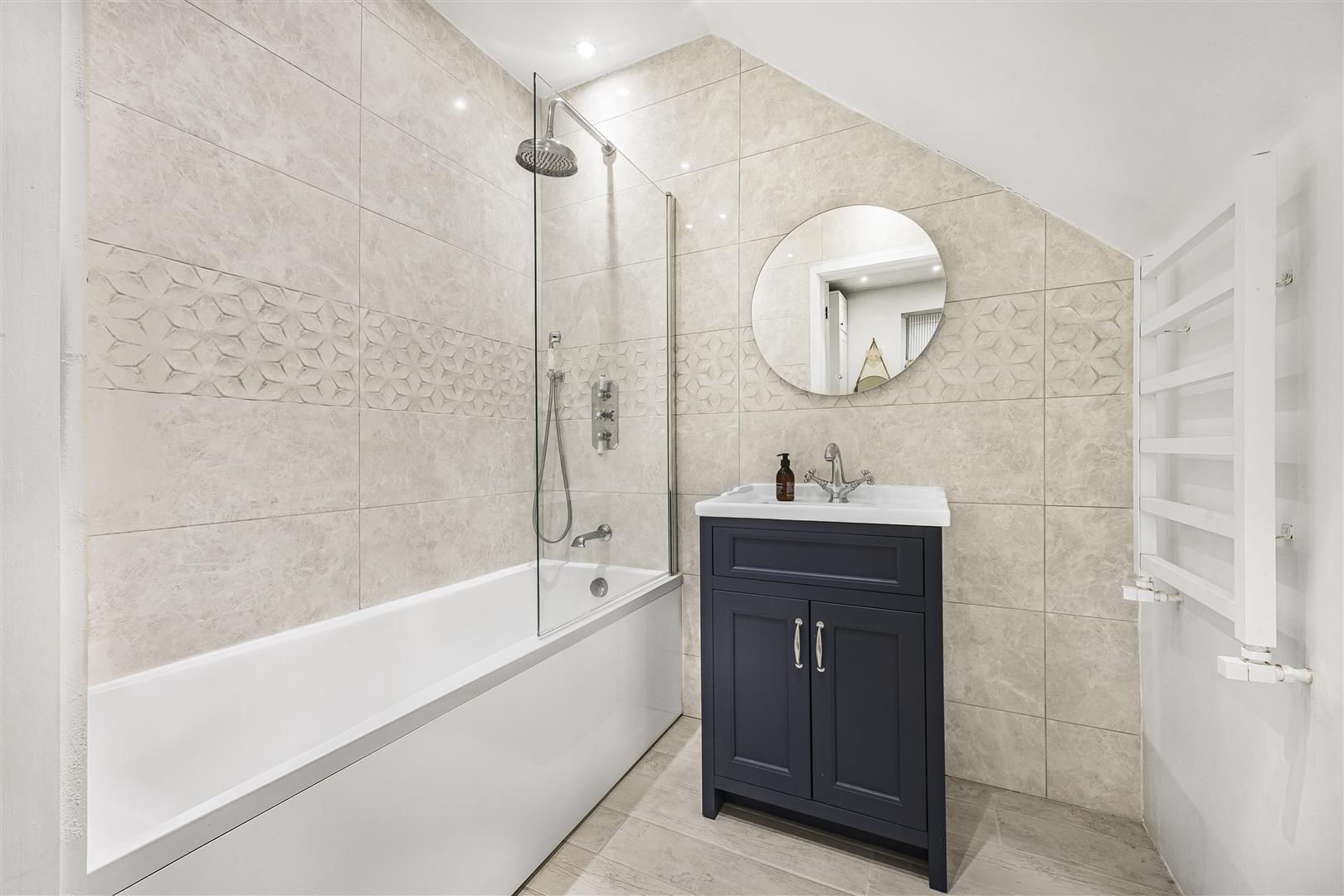 16 St. Annes Road Caversham Maisonette for sale in Reading