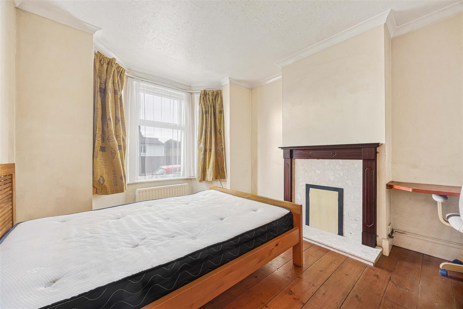 Star Road Caversham Terraced House for sale in Reading