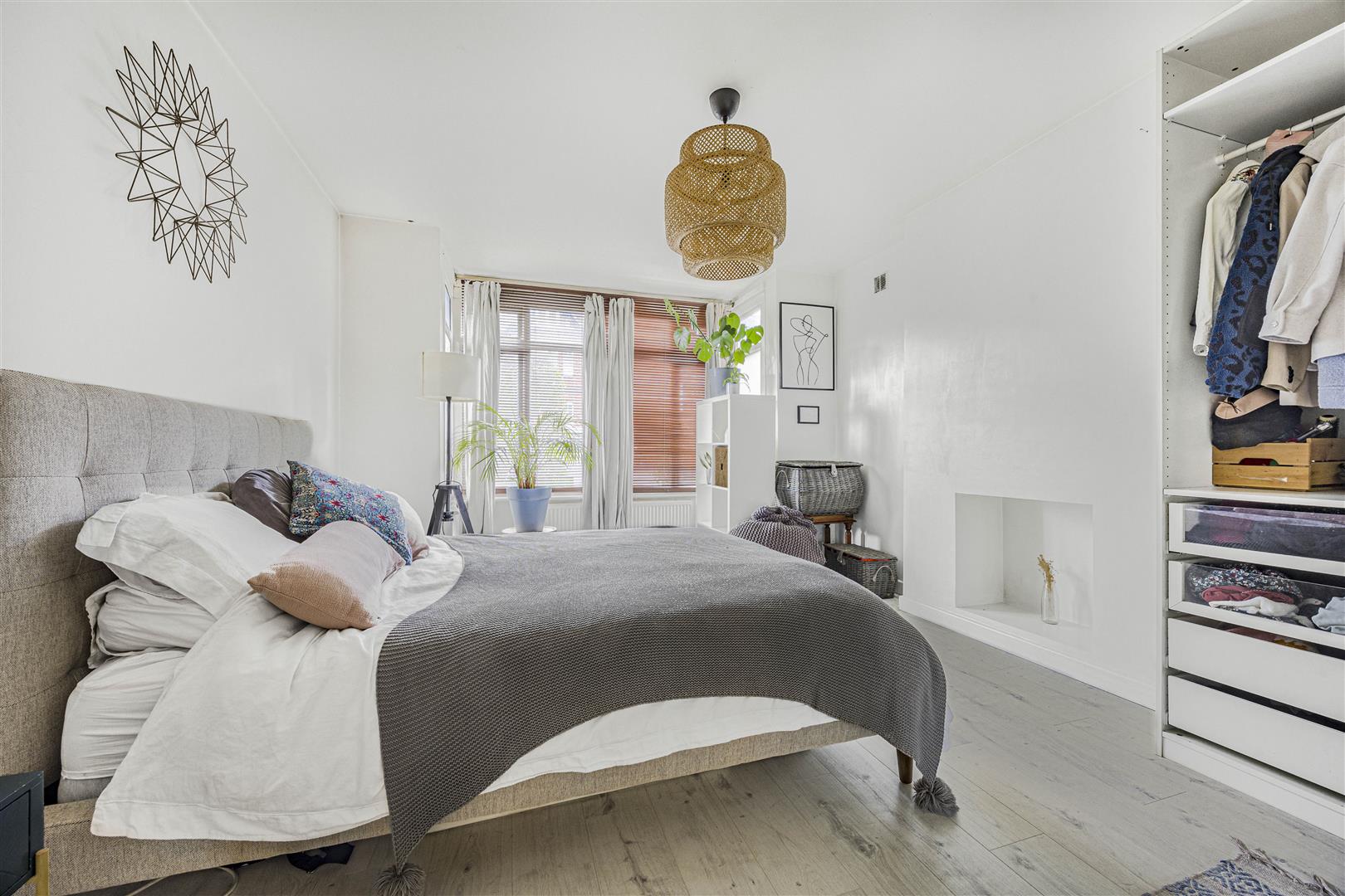 16 St. Annes Road Caversham Maisonette for sale in Reading
