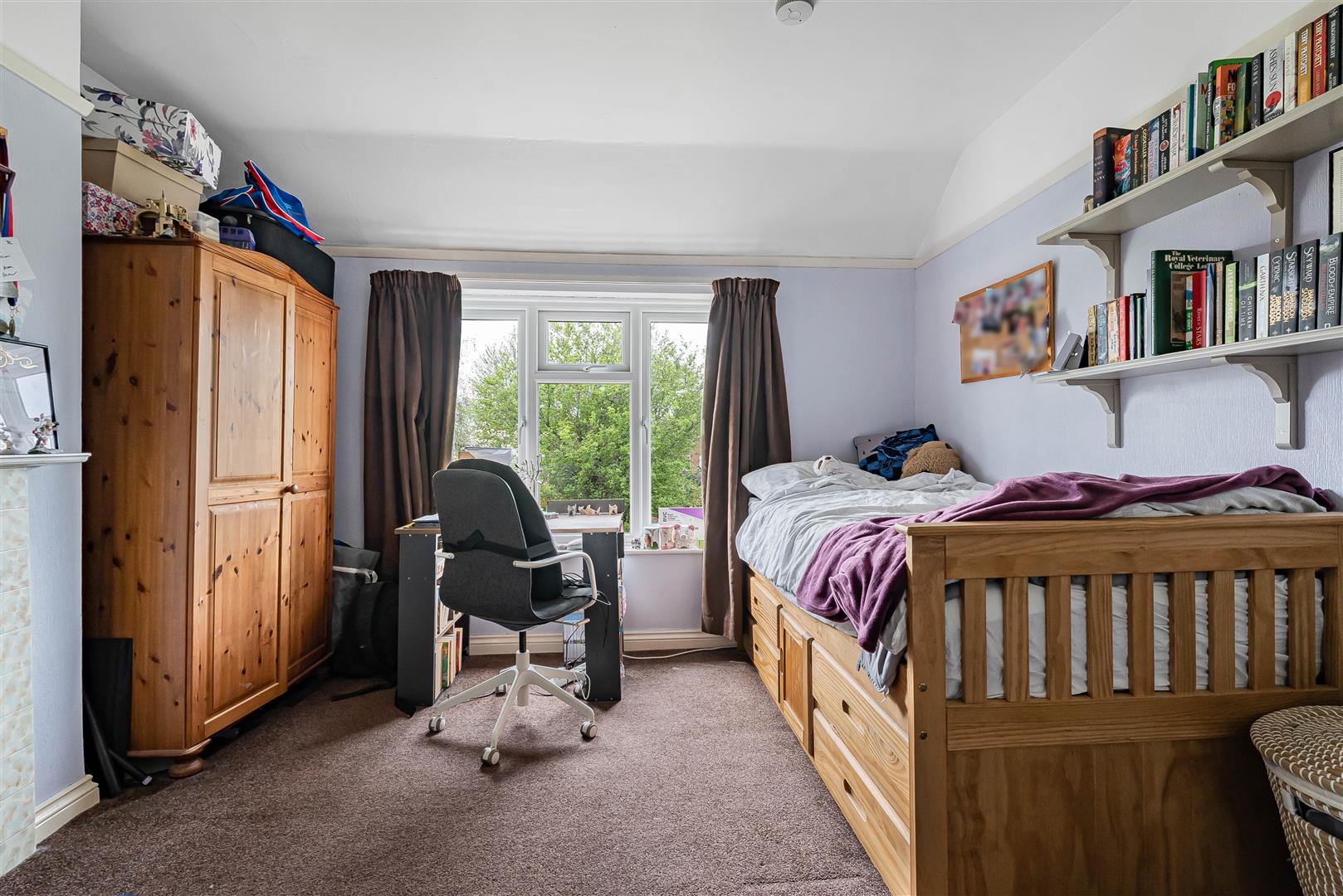 Woodcote Way Caversham Semi-Detached House for sale in Reading