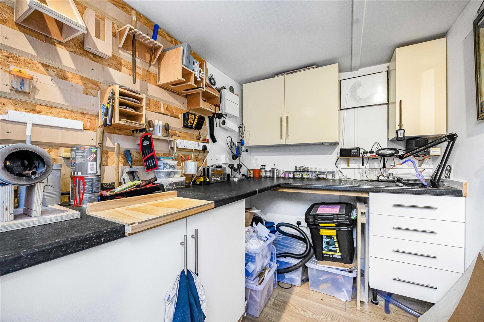 De Montfort Road  Terraced House for sale in Reading