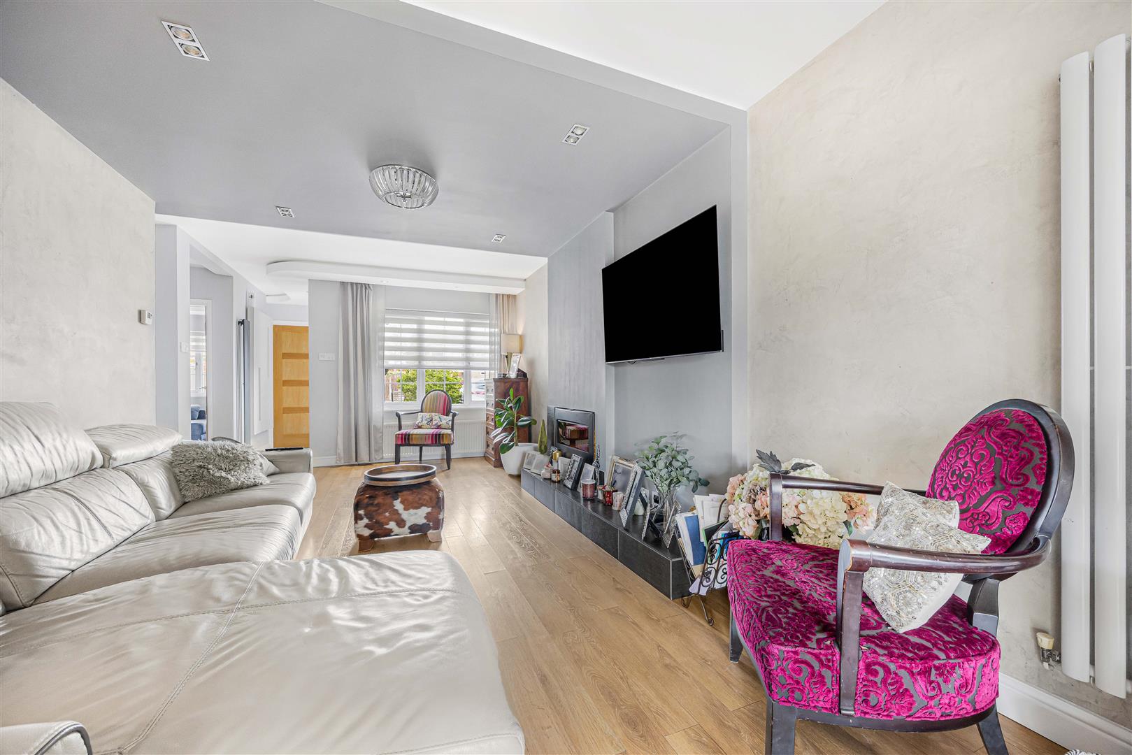 Ashwood Close Tilehurst Semi-Detached House for sale in Reading
