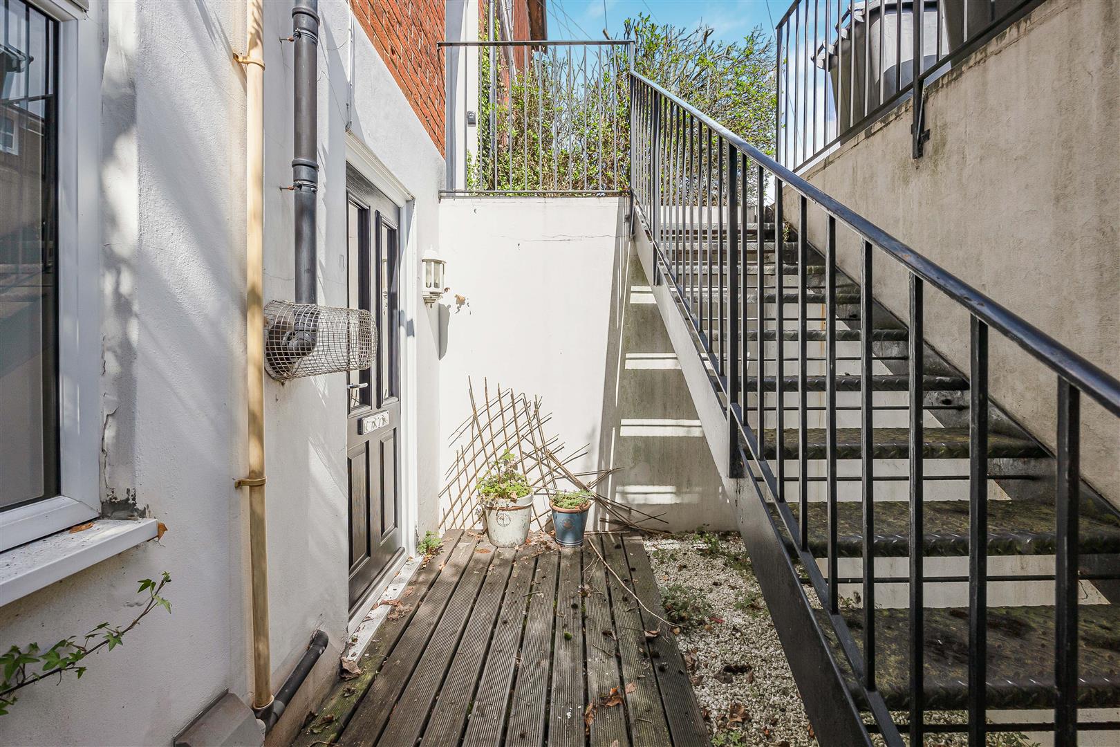 Russell Street  Flat for sale in Reading