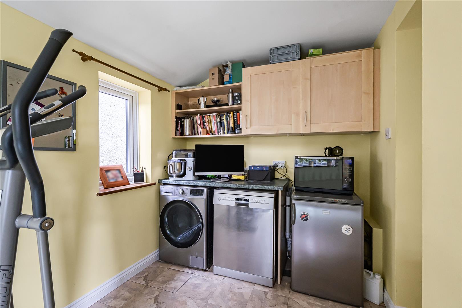 Woodcote Way Caversham Semi-Detached House for sale in Reading