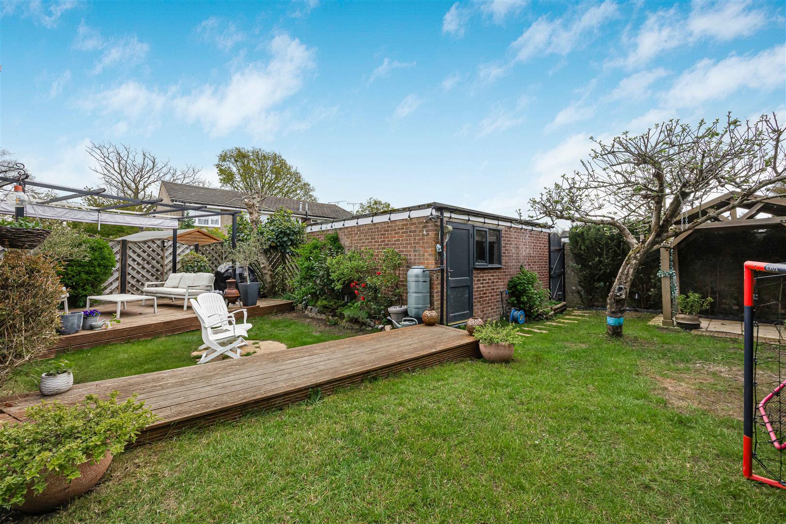 Ashwood Close Tilehurst Semi-Detached House for sale in Reading