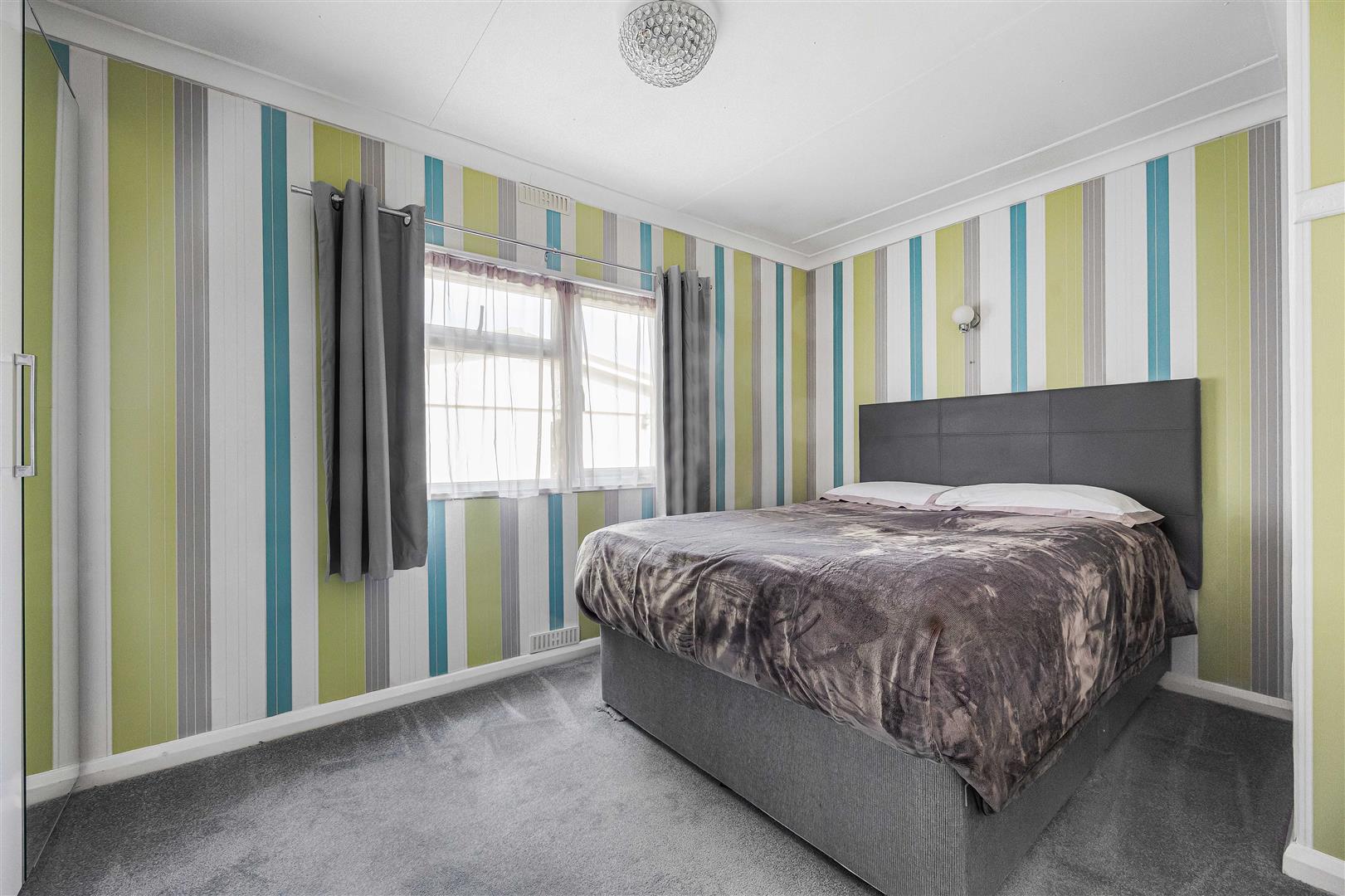 Peppard Road Emmer Green house for sale in Reading