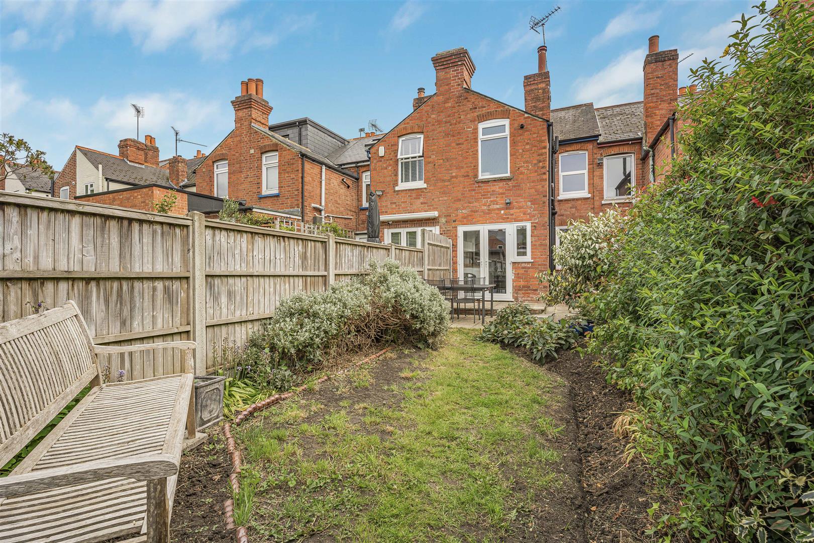 Cromwell Road Caversham Terraced House for sale in Reading