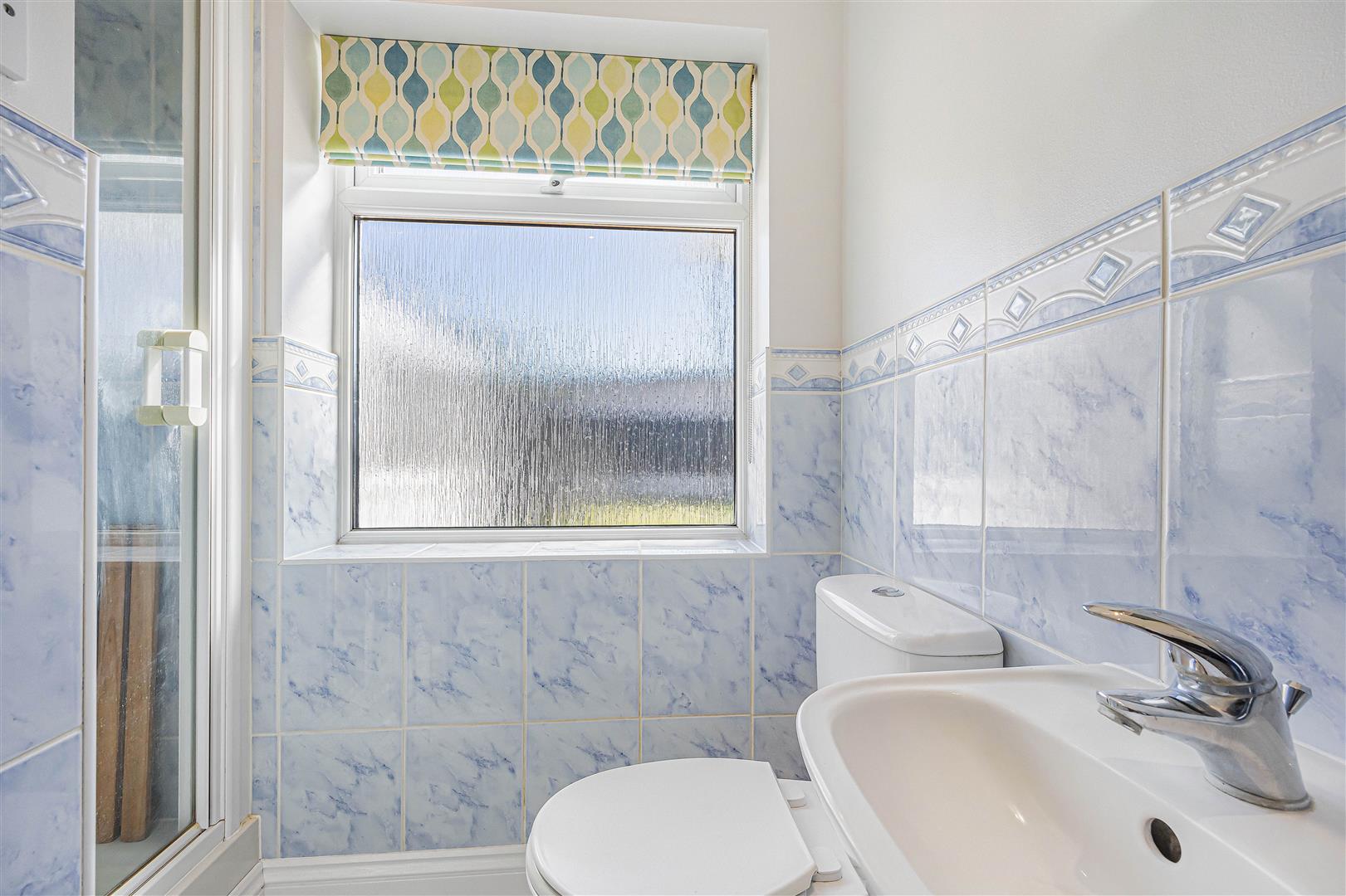 Send Road Caversham Link Detached House for sale in Reading