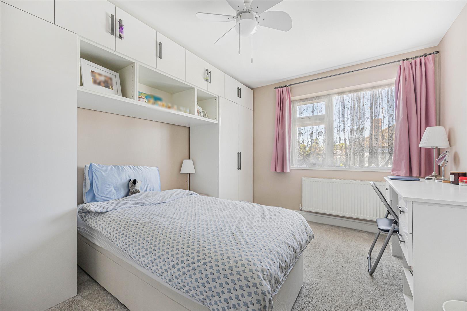 Send Road Caversham Link Detached House for sale in Reading