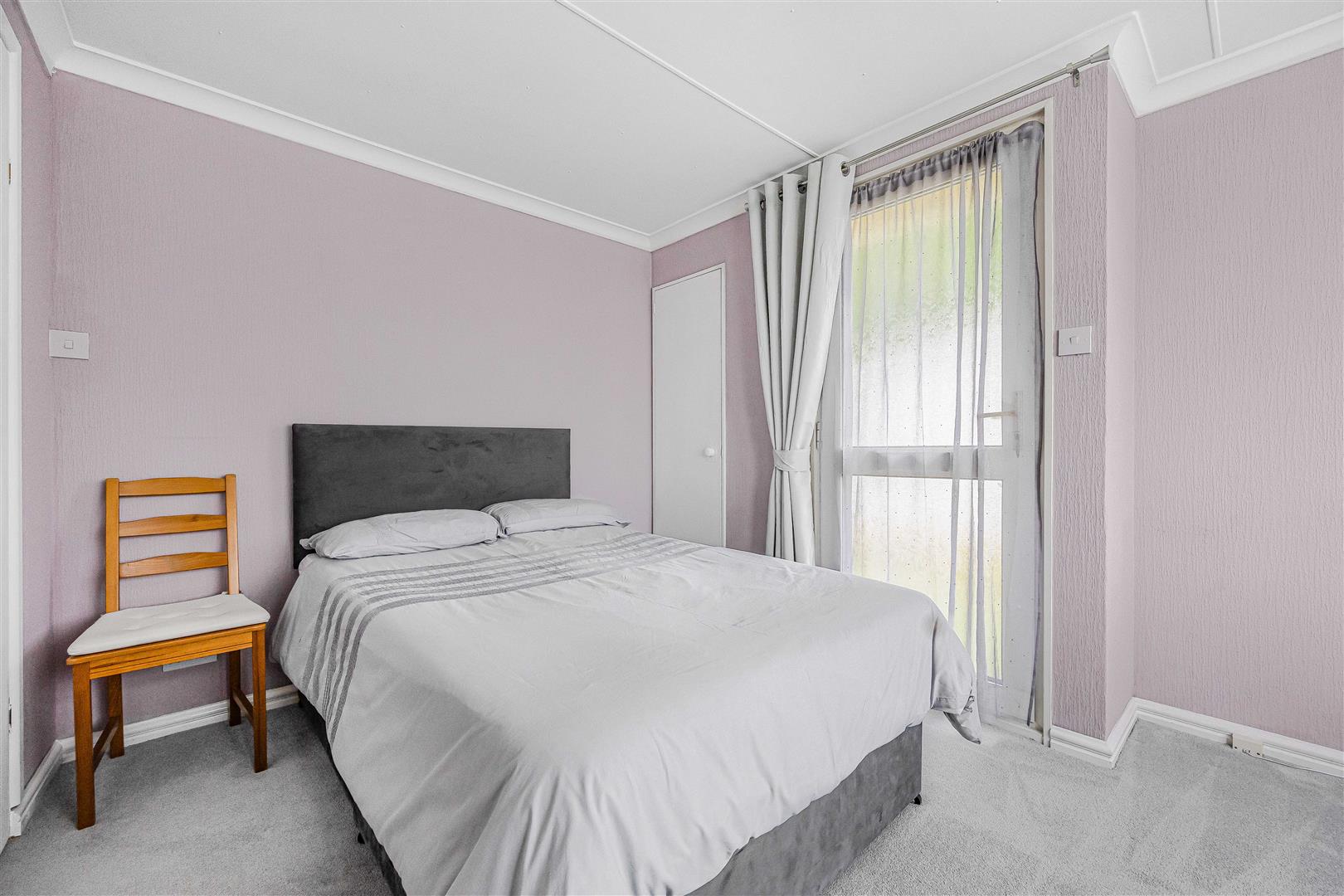 Peppard Road Emmer Green house for sale in Reading