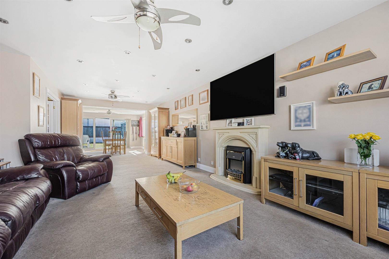 Send Road Caversham Link Detached House for sale in Reading