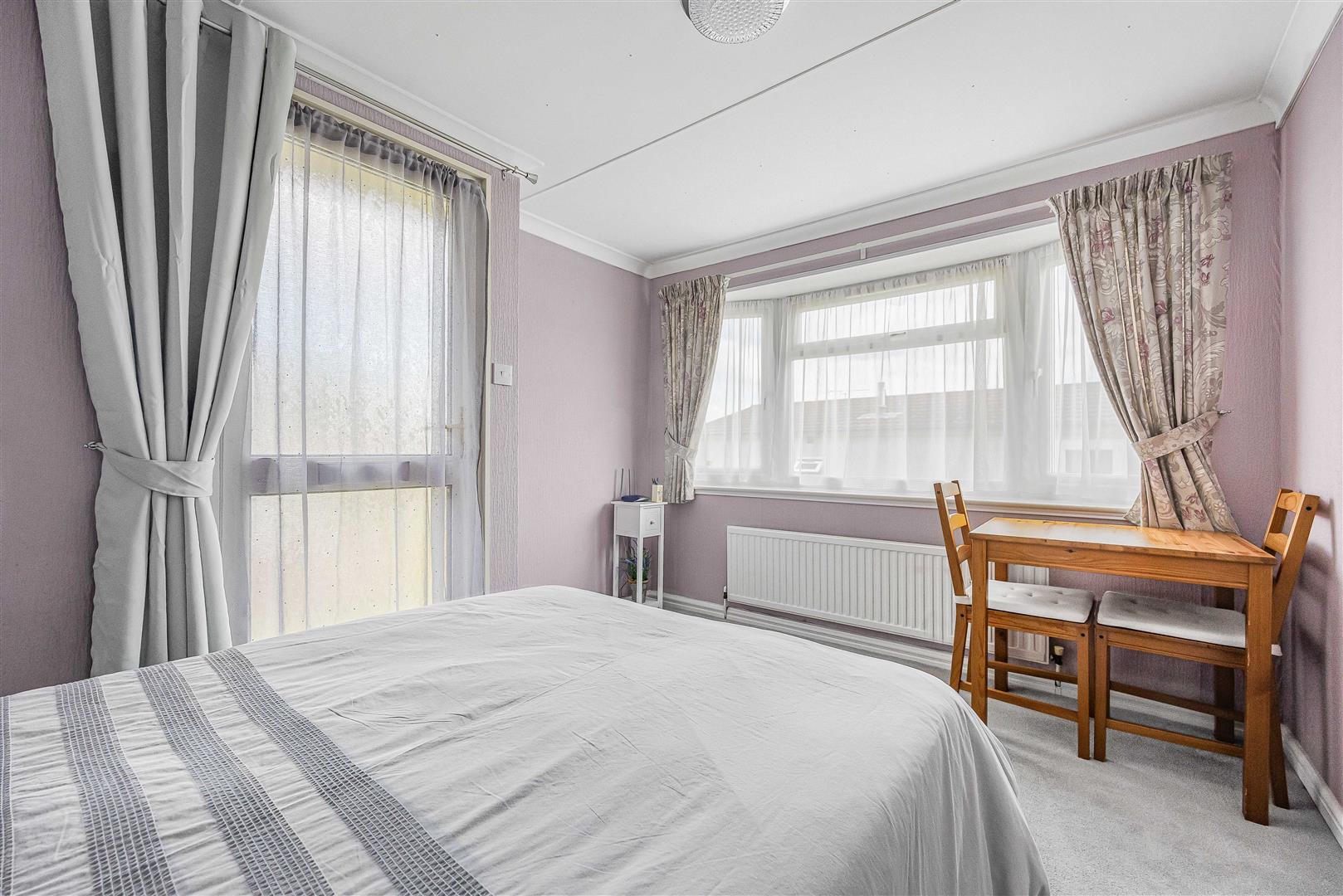 Peppard Road Emmer Green house for sale in Reading