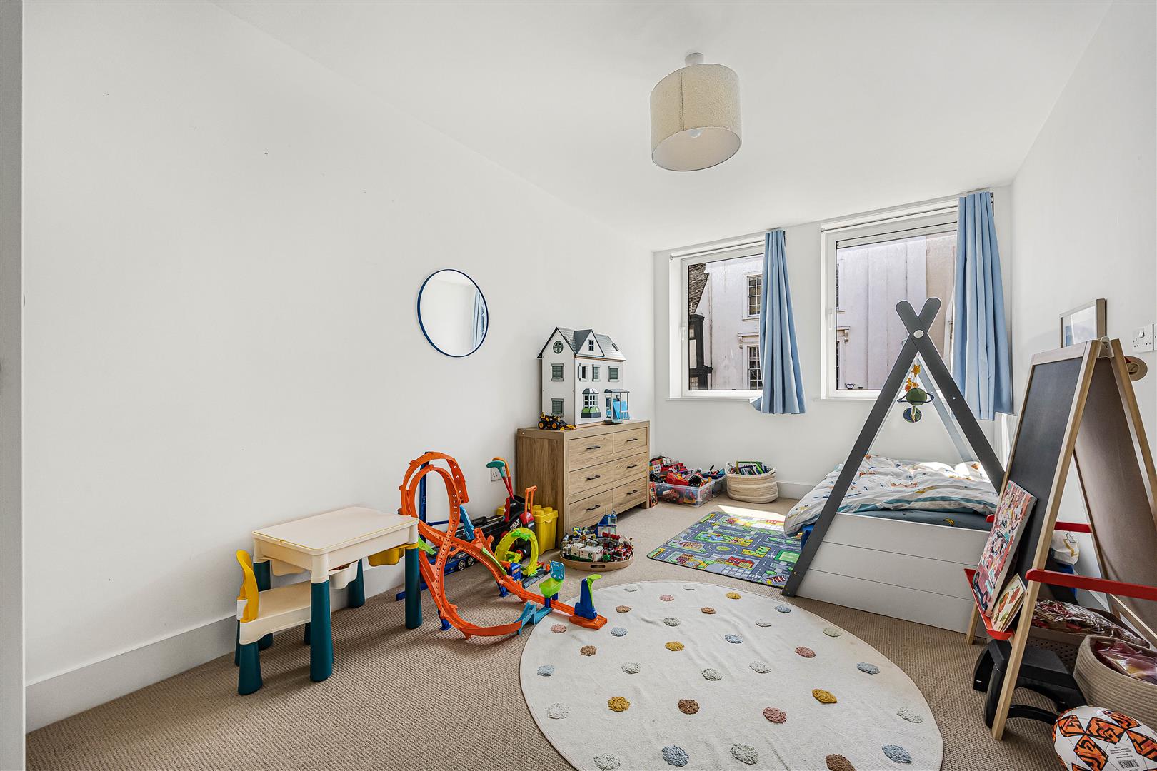 The Forbury  Apartment for sale in Reading