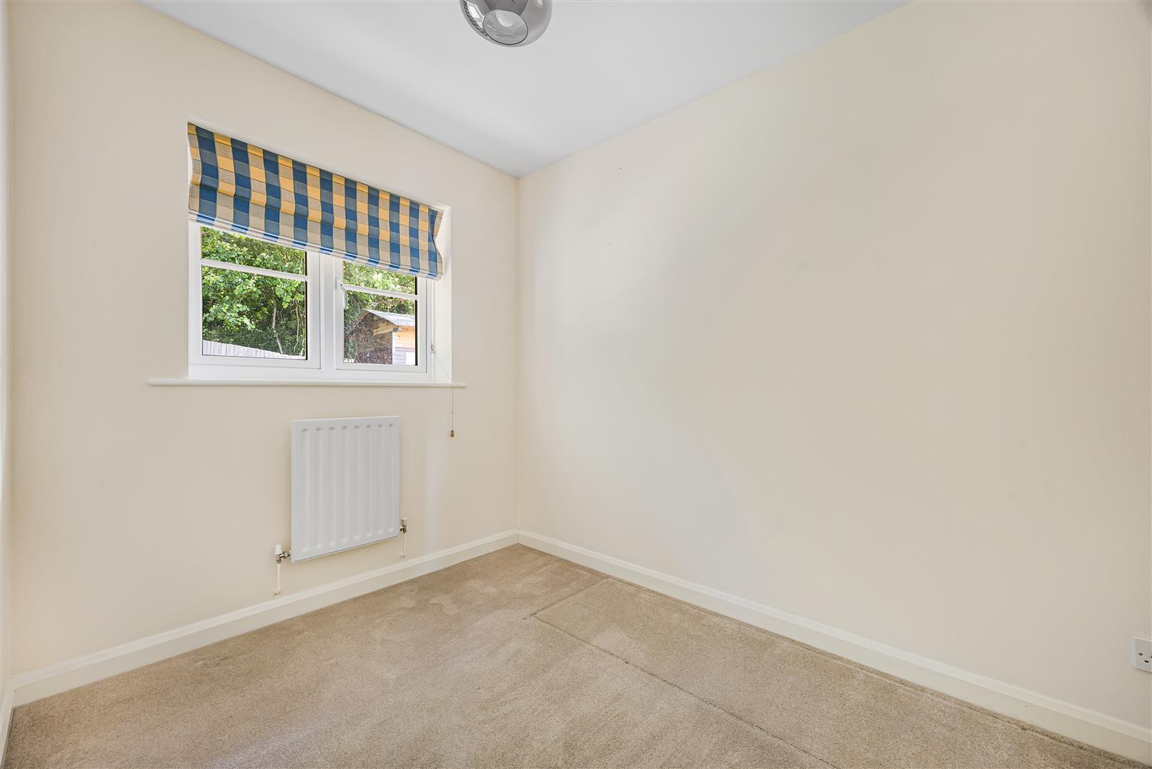 Morlais Emmer Green Detached House for sale in Reading
