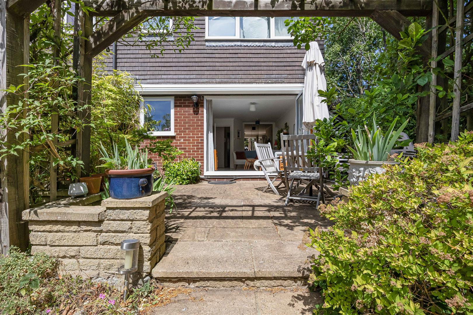 Crendon Court Caversham Apartment for sale in Reading