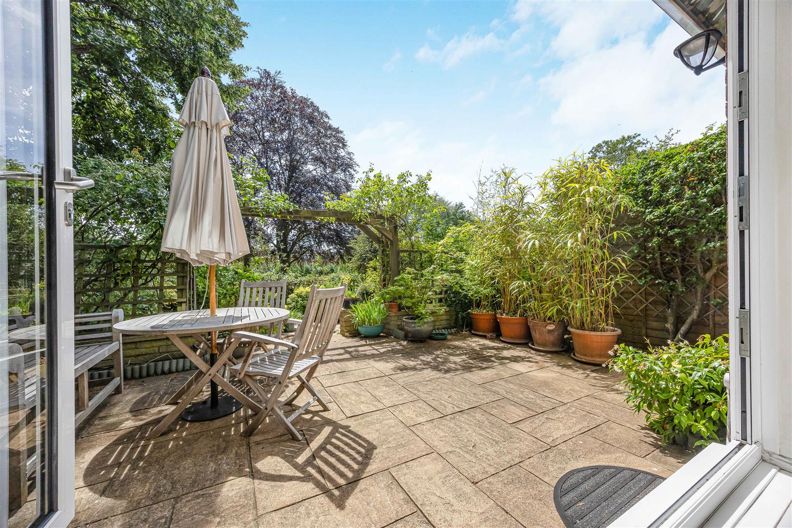 Crendon Court Caversham Apartment for sale in Reading