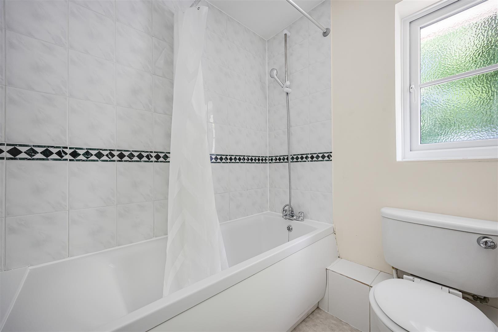 Morlais Emmer Green Detached House for sale in Reading