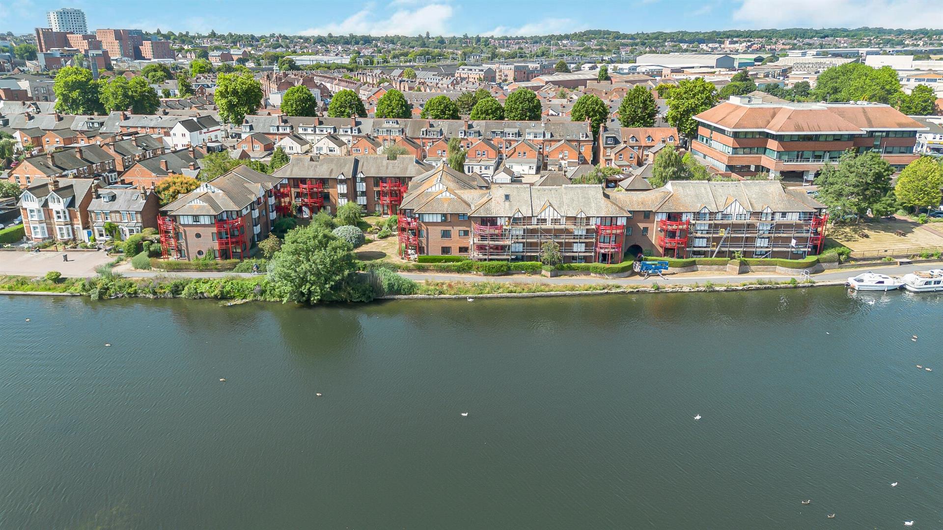 Caversham Wharf, Waterman Place  Apartment for sale in Reading