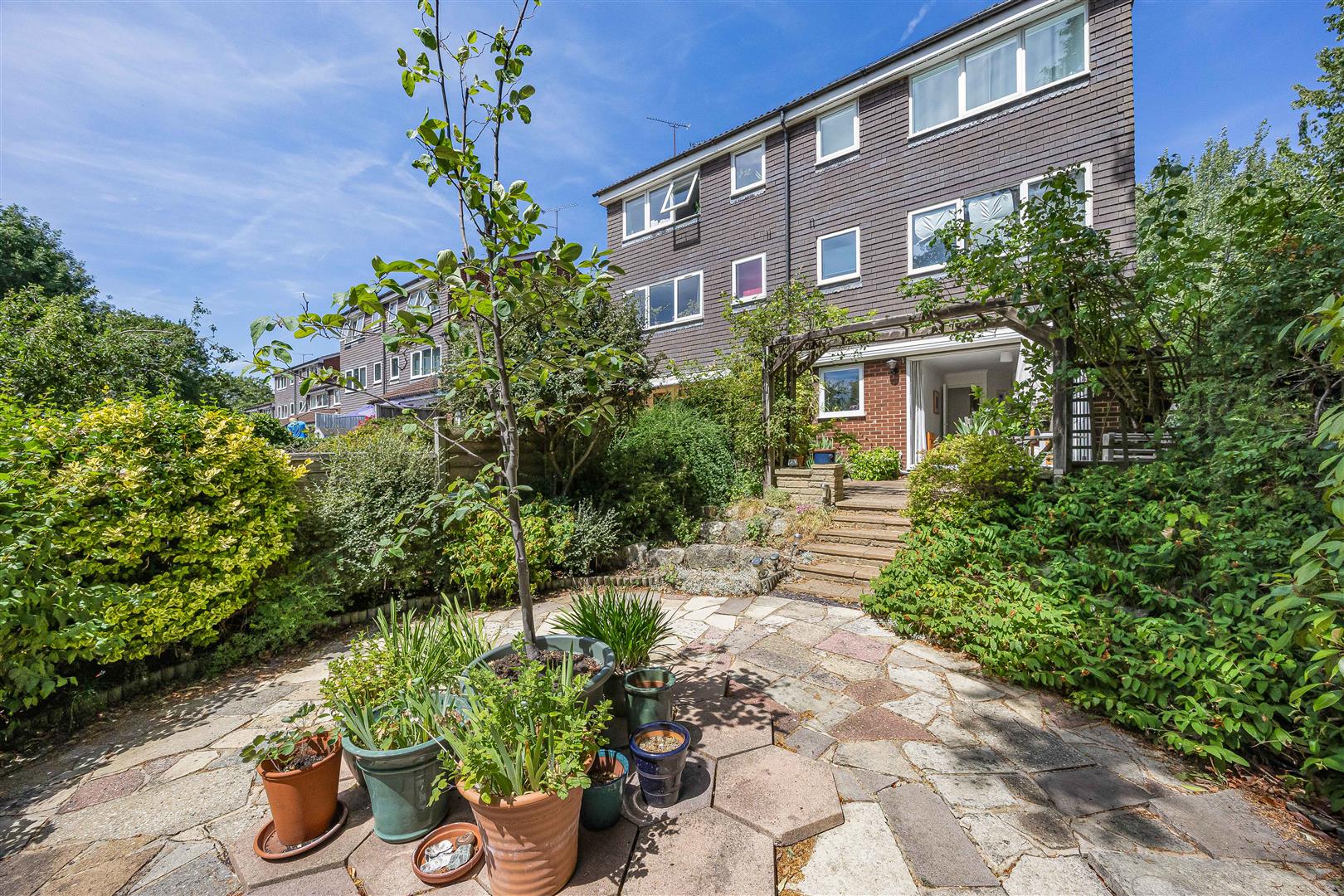 Crendon Court Caversham Apartment for sale in Reading