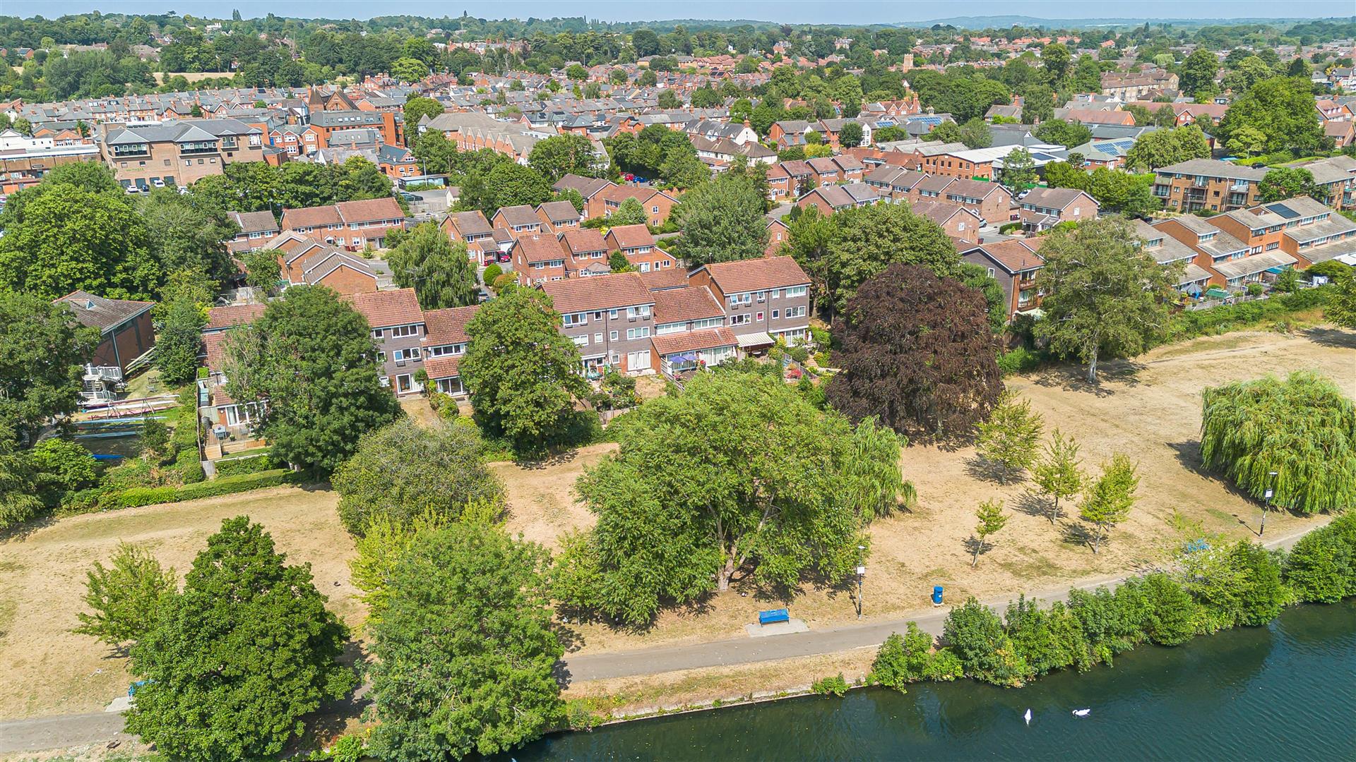 Crendon Court Caversham Apartment for sale in Reading