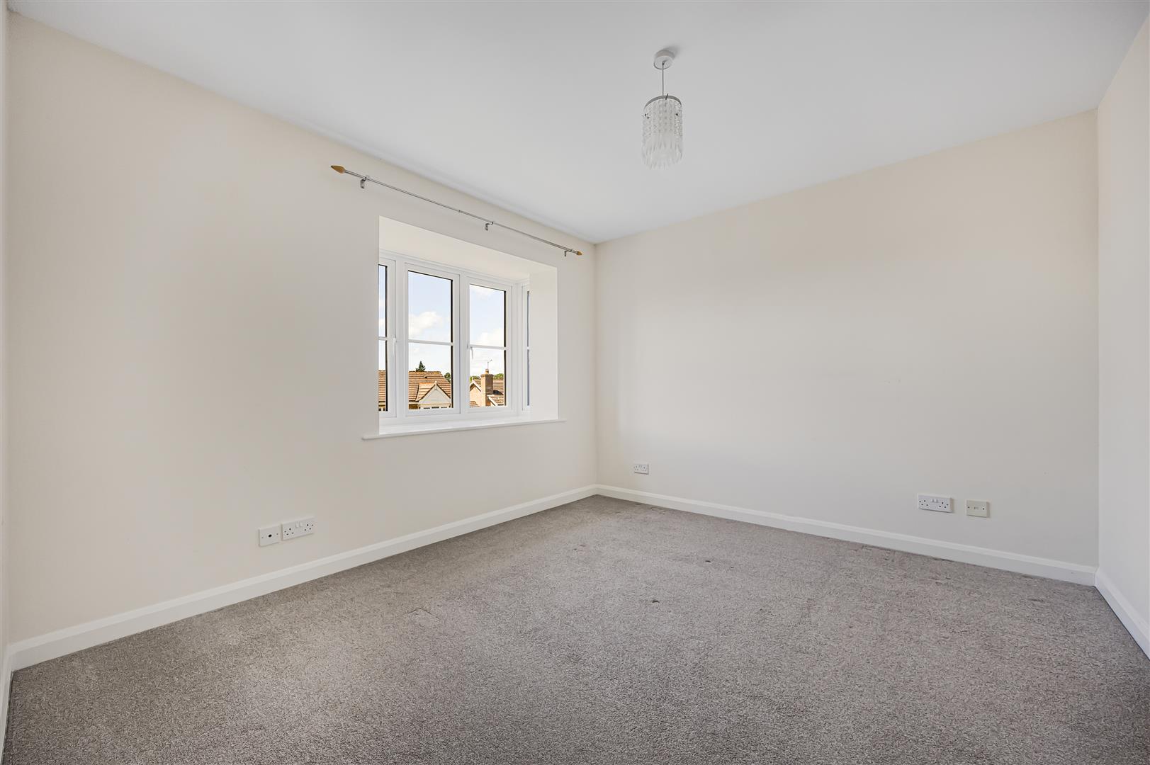 Morlais Emmer Green Detached House for sale in Reading