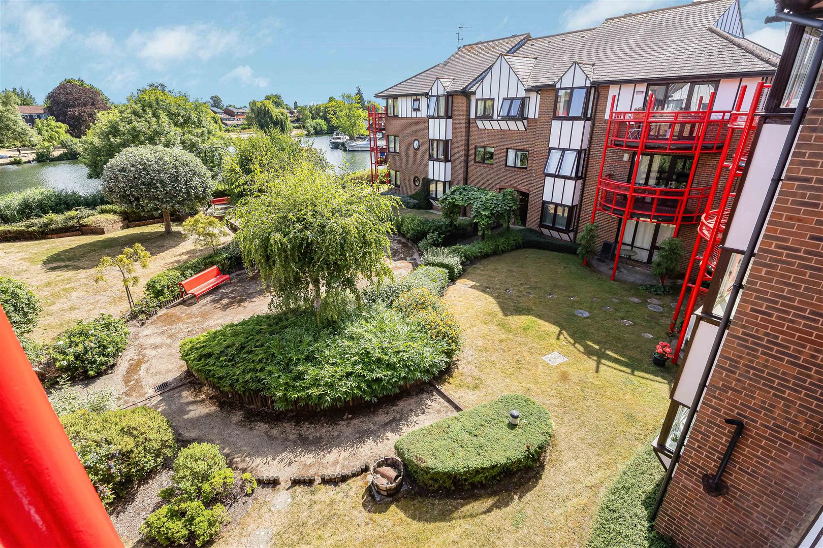 Caversham Wharf, Waterman Place  Apartment for sale in Reading