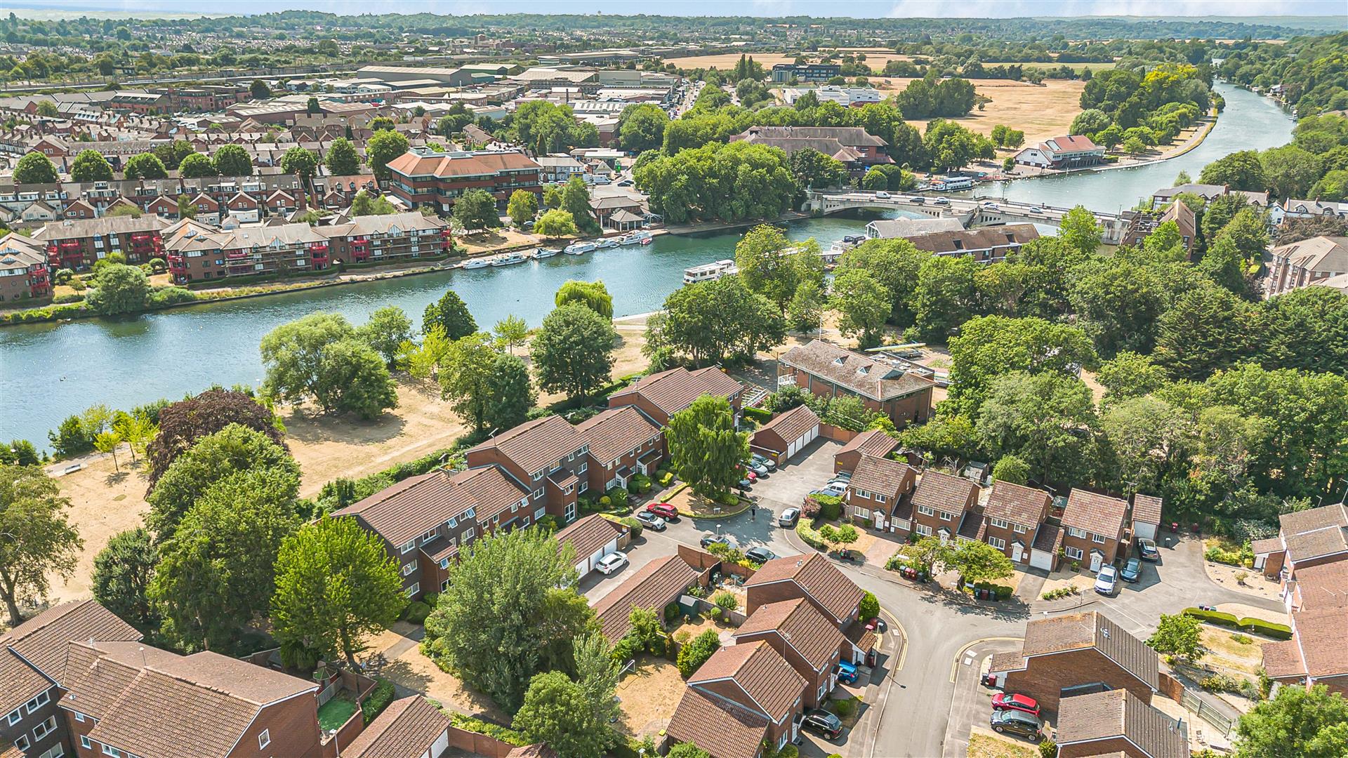 Crendon Court Caversham Apartment for sale in Reading