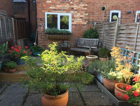 York Road  Terraced House to let in Reading
