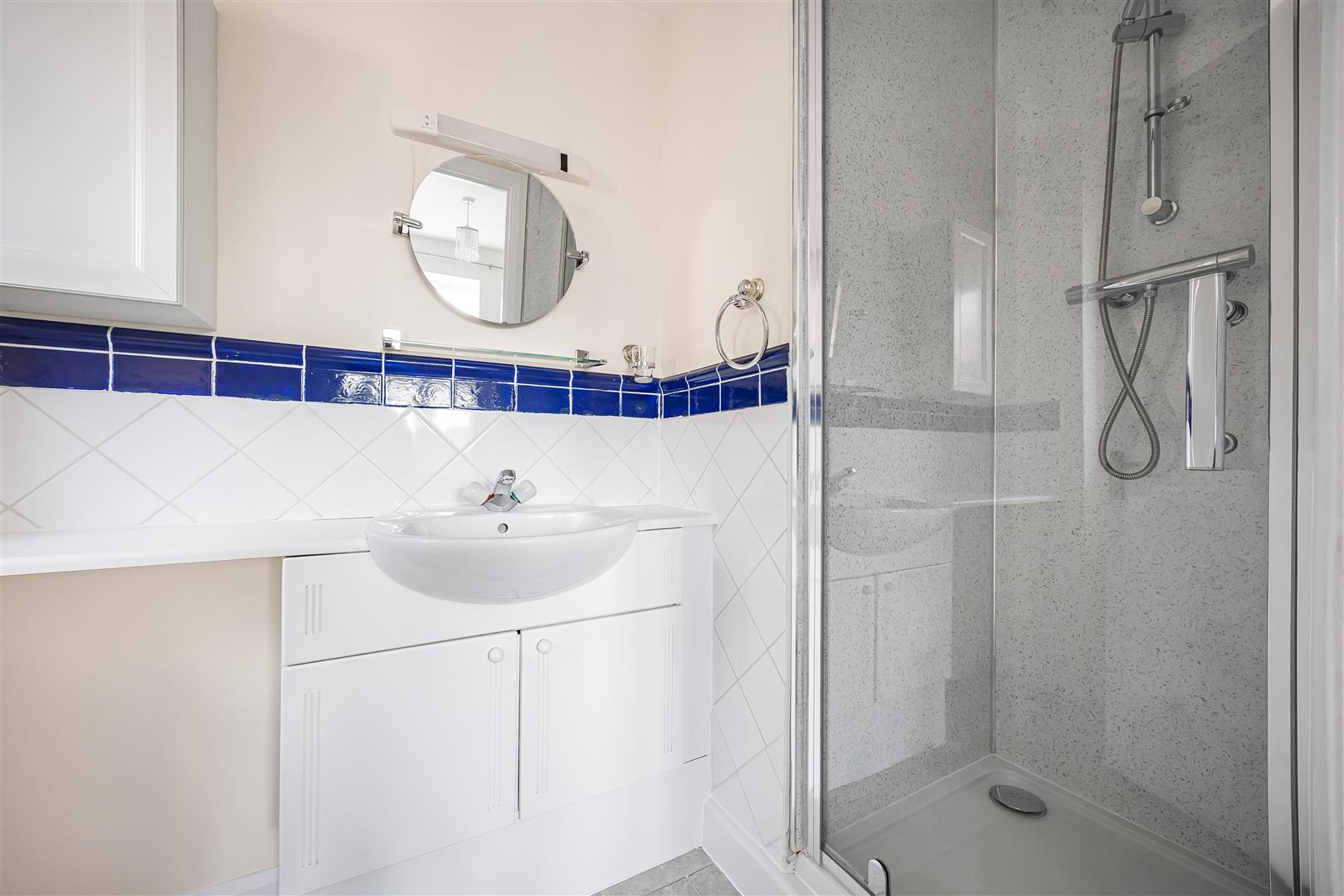 Morlais Emmer Green Detached House for sale in Reading