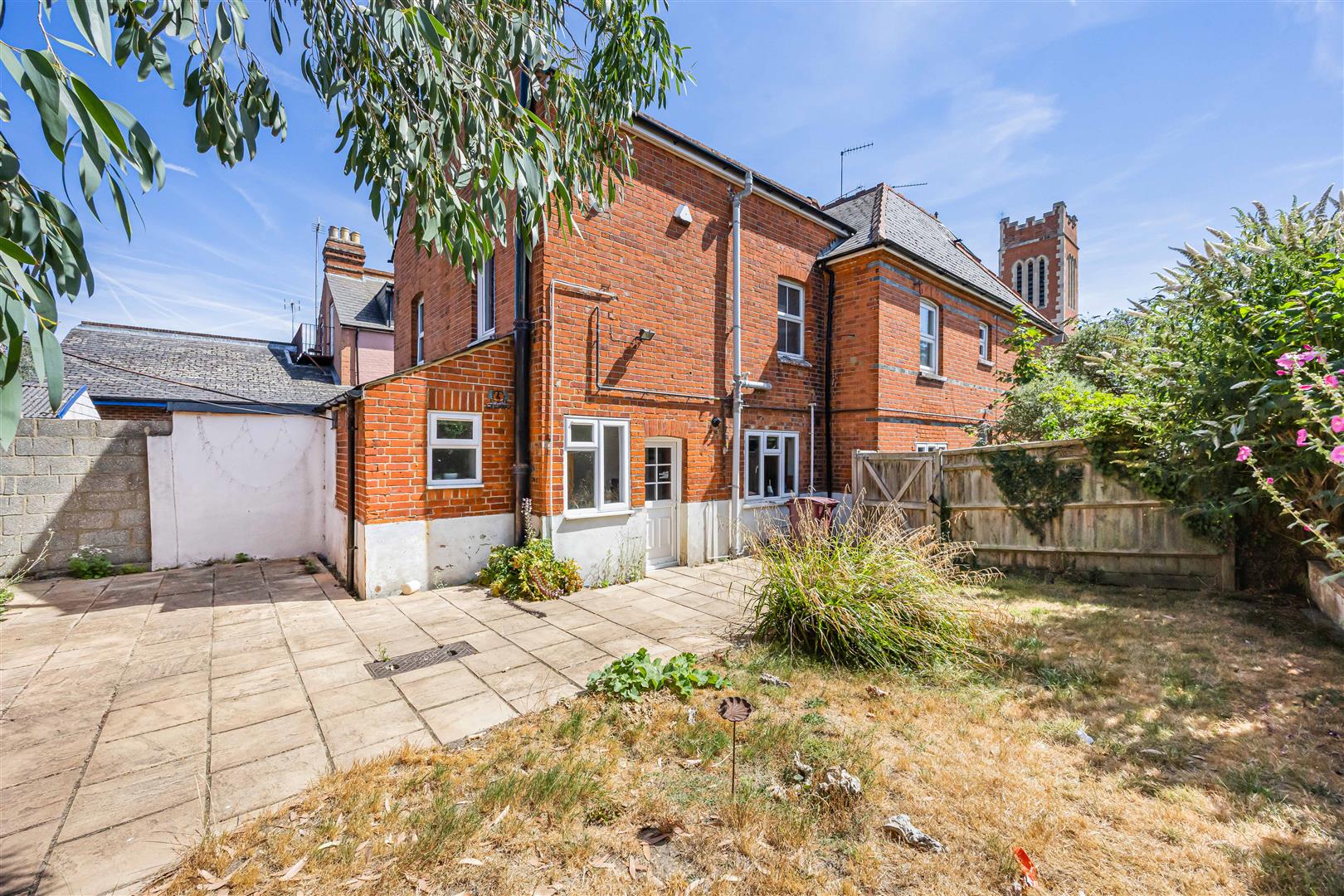 South View Avenue Caversham Semi-Detached House for sale in Reading