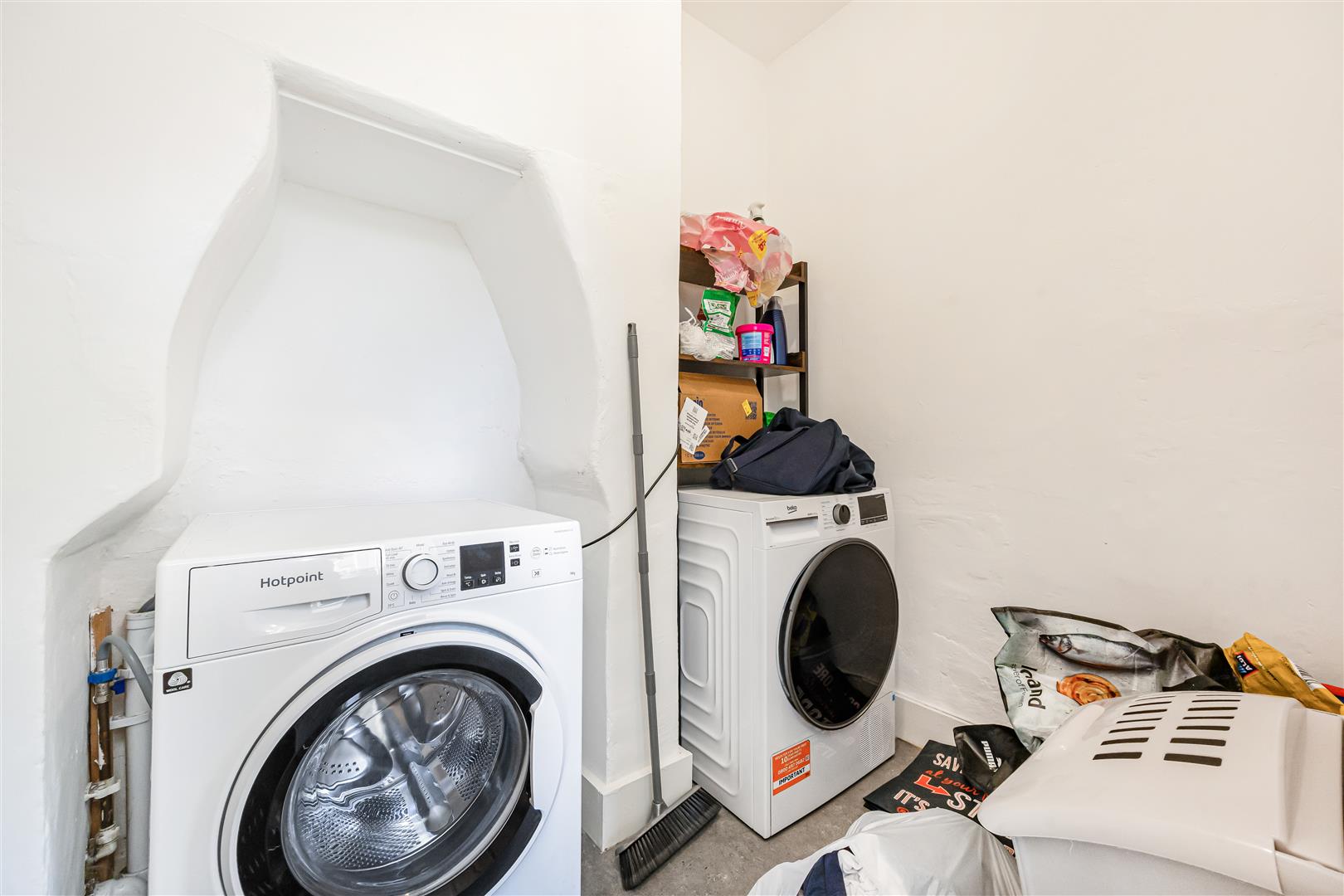 South View Avenue Caversham Semi-Detached House for sale in Reading