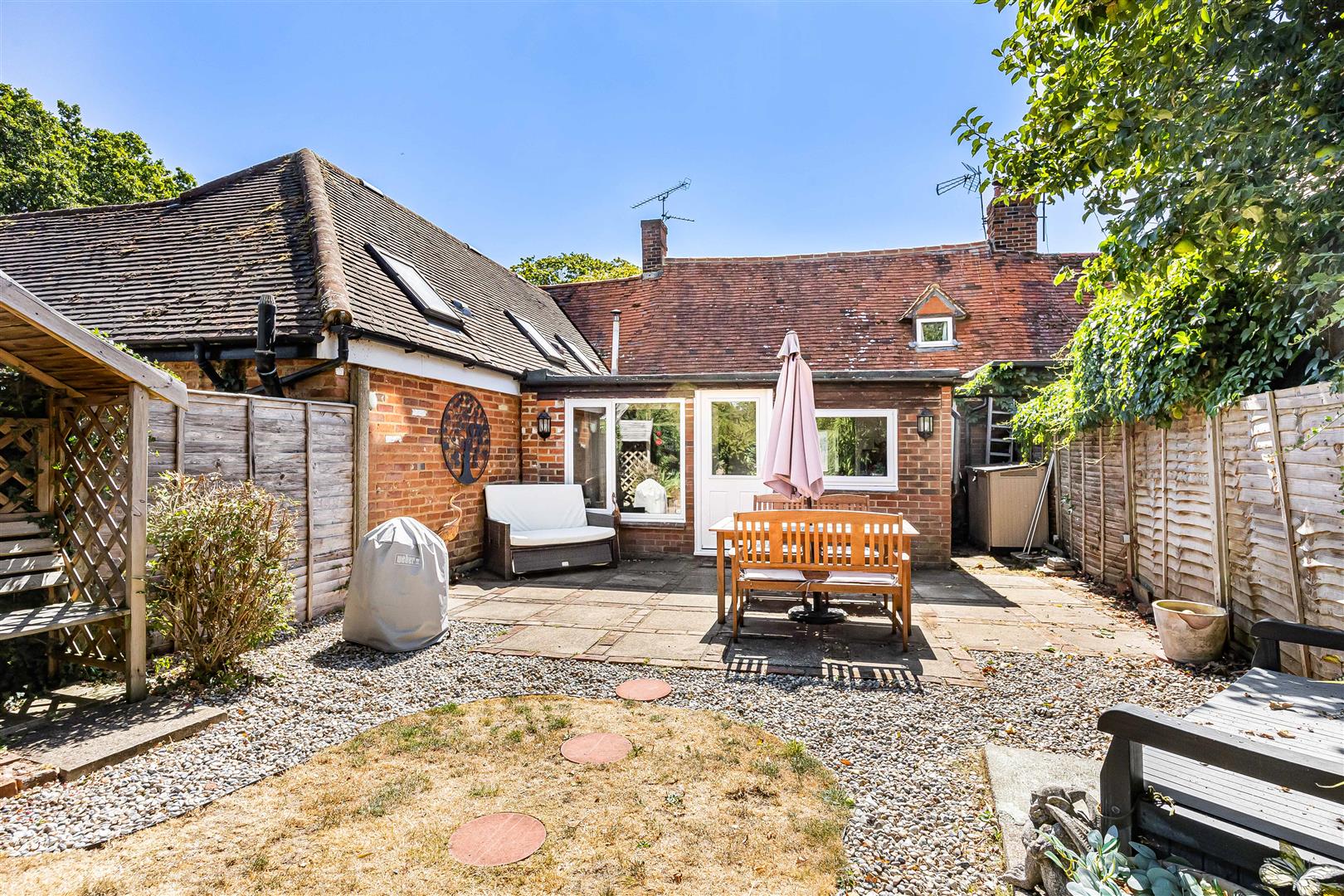 Chalkhouse Green Caversham Cottage for sale in Reading