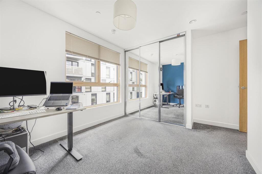 Alfred Street  Flat for sale in Reading