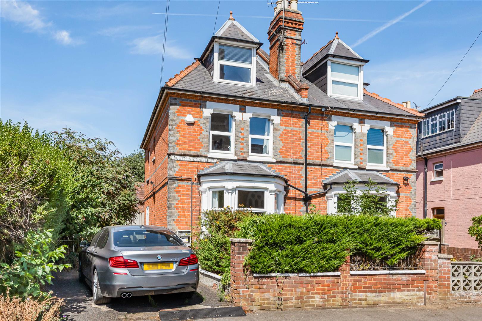 South View Avenue Caversham Semi-Detached House for sale in Reading