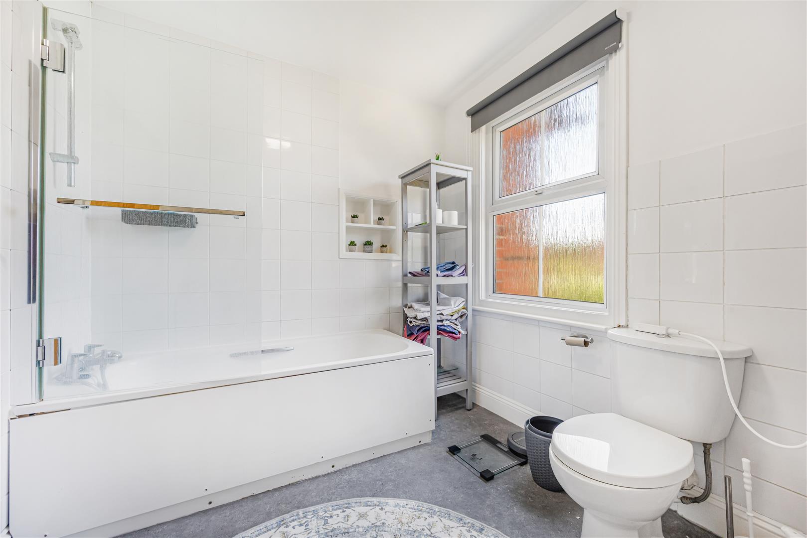 South View Avenue Caversham Semi-Detached House for sale in Reading