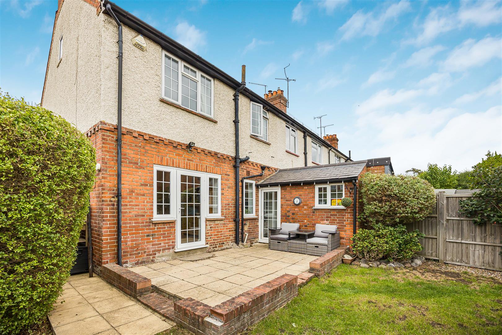 Wolsey Road Caversham End of Terrace House for sale in Reading