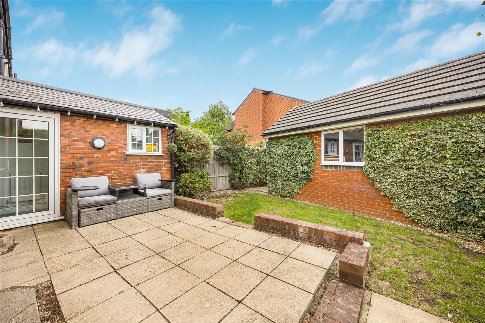 Wolsey Road Caversham End of Terrace House for sale in Reading